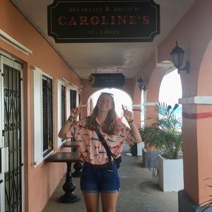 Meet your Posher, Caroline